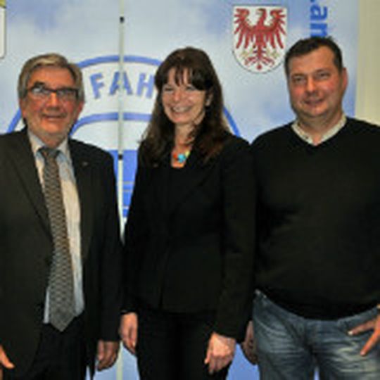 Eingespieltes Team beim Kfz-Gewerbe Berlin-Brandenburg: (v. li.) Hans-Peter Lange (Präsident), Heike Blessin (Geschäftsführerin) und Ringo Becker (Vizepräsident).