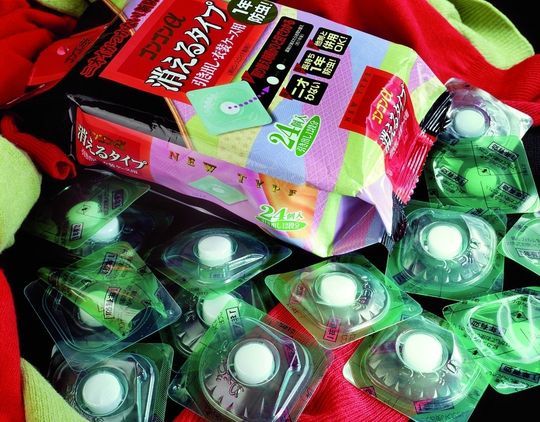 Die spezielle, im Tiefziehverfahren hergestellte Blisterpackung der Mottenkugeln bestimmt die Funktionalität des Produkts wesentlich mit. Die spezielle, im Tiefziehverfahren hergestellte Blisterpackung der Mottenkugeln bestimmt die Funktionalität des Produkts wesentlich mit.
