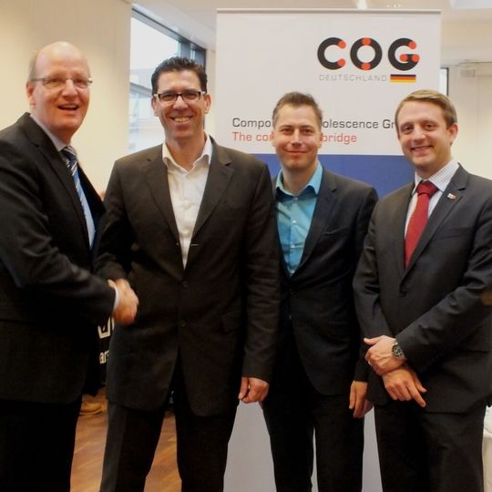 HIMA ist 100stes Verbandmitglied der COG (v.l.): Dr. Christian Gerber, COG, Udo Brestrich, Martin Winzer, HIMA, Ulrich Ermel, COG HIMA ist 100stes Verbandmitglied der COG (v.l.): Dr. Christian Gerber, COG, Udo Brestrich, Martin Winzer, HIMA, Ulrich Ermel, COG