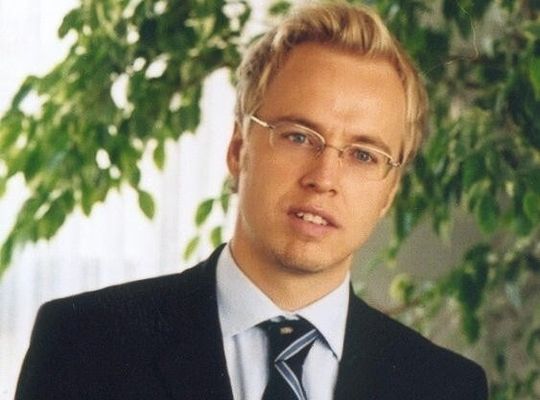 „Wir geben unseren Kunden Garantie für die langfristige Verfügbarkeit der von uns verwendeten Displays und Panels“, Alexander Sorg, Geschäftsführer Ultratronik „Wir geben unseren Kunden Garantie für die langfristige Verfügbarkeit der von uns verwendeten Displays und Panels“, Alexander Sorg, Geschäftsführer Ultratronik