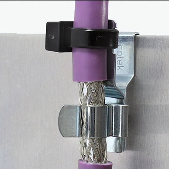 Schirmklammer mit Zugentlastung.