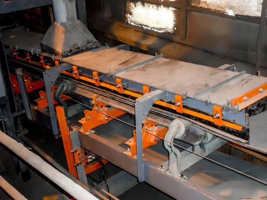 Fig. 1: To deliver positive dust containment, each transfer point was outfitted with Martin Apronseal Skirting, a dual design with two sealing surfaces. Fig. 1: To deliver positive dust containment, each transfer point was outfitted with Martin Apronseal Skirting, a dual design with two sealing surfaces.