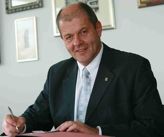 Ulrich Kromer von Baerle, Sprecher der Geschäftsführung Messe Stuttgart: „Die Legende vom angeblichen Messeraub hat sich somit in Luft aufgelöst.“ Ulrich Kromer von Baerle, Sprecher der Geschäftsführung Messe Stuttgart: „Die Legende vom angeblichen Messeraub hat sich somit in Luft aufgelöst.“