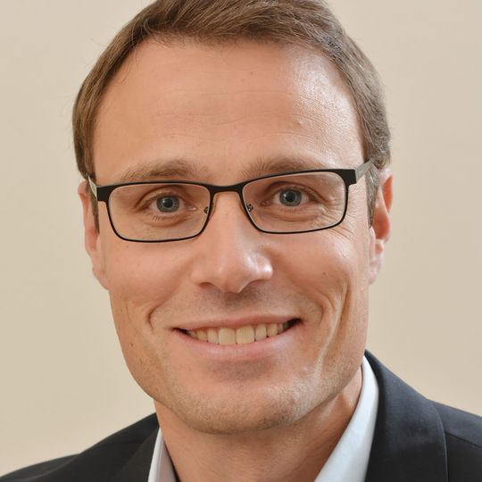 Logistikexperte Thomas Einsiedler verstärkt seit dem 1. Januar 2014 die Geschäftsführung der Ausschreibungsplattform Ticontract. Logistikexperte Thomas Einsiedler verstärkt seit dem 1. Januar 2014 die Geschäftsführung der Ausschreibungsplattform Ticontract.