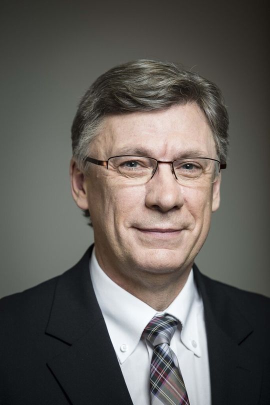 Als Nachfolger von Thomas Ilka ist Lutz Stroppe seit 7. Januar Staatssekretär im Bundesministerium für Gesundheit angetreten. Als Nachfolger von Thomas Ilka ist Lutz Stroppe seit 7. Januar Staatssekretär im Bundesministerium für Gesundheit angetreten.