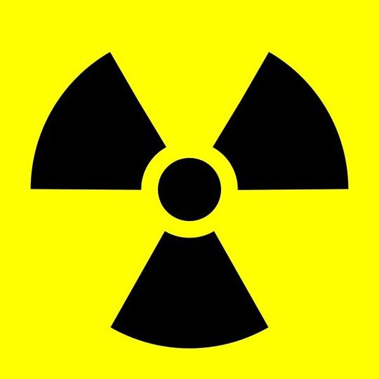 Für Radioaktivität besitzt der Mensch kein Sinnesorgan. Eine Applikation für Smartphones nutzt die Eigenschaften der eingebauten Kamera, um die Intensität radioaktiver Strahlung in der Umgebung zu ermitteln.