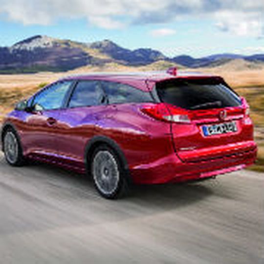 Der Honda Civic Tourer wird am 1. Februar im Handel eingeführt. Der Honda Civic Tourer wird am 1. Februar im Handel eingeführt.
