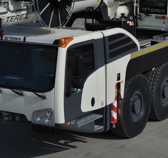 Seit Inkrafttreten der neuen EU-Verordnung zur Senkung der CO2 –Emission gerät die Automobilindustrie aber auch der Bereich der Sonderfahrzeuge zunehmend unter Druck, die geforderten Grenzwerte zu erreichen