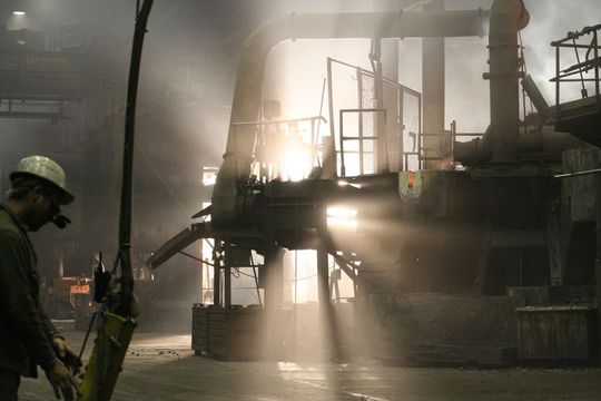 Am grössten Standort von GF Automotive in Singen werden Gussteile für bekannte PKW- und Nutzfahrzeughersteller produziert. Mit einer neuen Fertigungslinie soll die Produktivität gesteigert werden. Am grössten Standort von GF Automotive in Singen werden Gussteile für bekannte PKW- und Nutzfahrzeughersteller produziert. Mit einer neuen Fertigungslinie soll die Produktivität gesteigert werden.