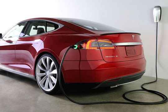 Tesla hat derzeit Probleme mit überhitzenden Ladeadaptern. Tesla hat derzeit Probleme mit überhitzenden Ladeadaptern.