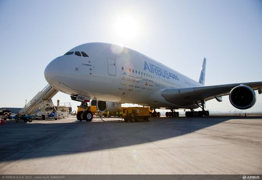 Eindeutig XXL: Der Airbus A380 ist das derzeit größte zivile Verkehrsflugzeug der Welt. Eindeutig XXL: Der Airbus A380 ist das derzeit größte zivile Verkehrsflugzeug der Welt.