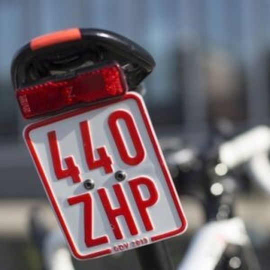 Die wichtigsten Änderungen für Pedelecs und E-Bikes 2014. Die wichtigsten Änderungen für Pedelecs und E-Bikes 2014.