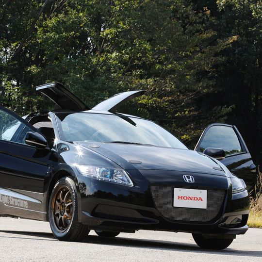 Honda macht den CR-Z dank Karbon zum Leichtgewicht. Honda macht den CR-Z dank Karbon zum Leichtgewicht.