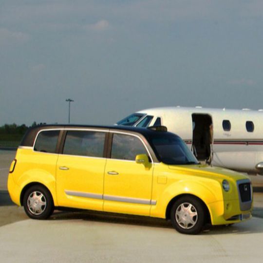 Das Metrocab von Frazer-Nash: Dank Elektroantrieb darf es auch 2018 noch in der Londoner Innenstadt fahren. Das Metrocab von Frazer-Nash: Dank Elektroantrieb darf es auch 2018 noch in der Londoner Innenstadt fahren.