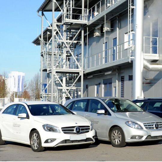 Mercedes testet an verschiedenen Direkteinspritz-Modellen den Cellulose-Sprit. Mercedes testet an verschiedenen Direkteinspritz-Modellen den Cellulose-Sprit.
