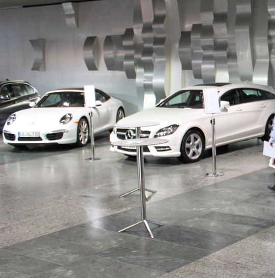 Der Einsatz von Kunststoffen und Composites als Alternative zu Metallkomponenten im Kfz-Bereich, ist am 2. und 3. April ein Kernthema des altbekannten, internationalen Kongresses "Kunststoffe im Automobilbau" in Mannheim. Der Einsatz von Kunststoffen und Composites als Alternative zu Metallkomponenten im Kfz-Bereich, ist am 2. und 3. April ein Kernthema des altbekannten, internationalen Kongresses "Kunststoffe im Automobilbau" in Mannheim.