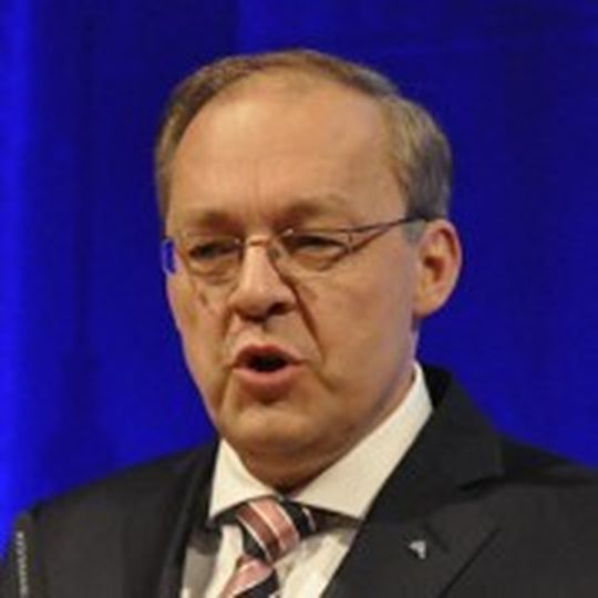 TÜV-Chef Manfred Bayerlein ist zufrieden mit dem Sicherheitsniveau der Pkw in Deutschland. TÜV-Chef Manfred Bayerlein ist zufrieden mit dem Sicherheitsniveau der Pkw in Deutschland.