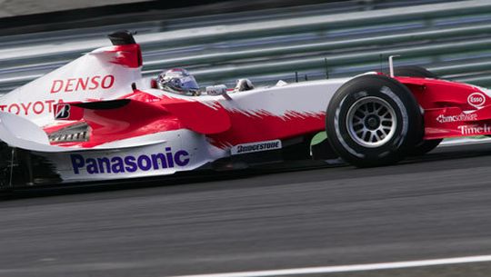 In der Formel 1 kommt es auf Höchstgeschwindigkeiten an; das gilt auch für die Ingenieure und die von ihnen zu entwickelnden Bauteile. Bilder:Toyota In der Formel 1 kommt es auf Höchstgeschwindigkeiten an; das gilt auch für die Ingenieure und die von ihnen zu entwickelnden Bauteile. Bilder:Toyota