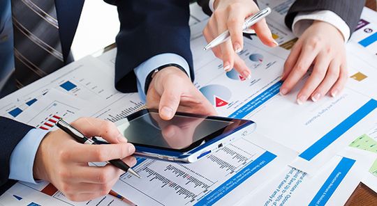 Goodbye Excel-Listen! Besuchermanagement funktioniert schon lange nicht mehr auf Basis endloser Tabellen, sondern beruht auf ausgeklügelten, nutzerorientierten Service-Lösungen. Goodbye Excel-Listen! Besuchermanagement funktioniert schon lange nicht mehr auf Basis endloser Tabellen, sondern beruht auf ausgeklügelten, nutzerorientierten Service-Lösungen.