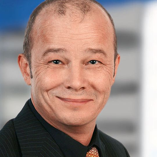 Peter Klöpfer, Rutronik: Verantwortlich für die Vertriebsregion Südost-Asien und Indien Peter Klöpfer, Rutronik: Verantwortlich für die Vertriebsregion Südost-Asien und Indien