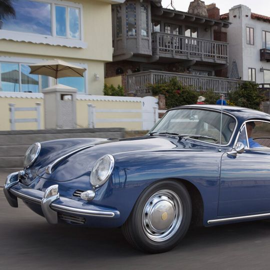Seit 40 Jahren ist Guy Newmark in seinem Porsche 356 unterwegs. Seit 40 Jahren ist Guy Newmark in seinem Porsche 356 unterwegs.