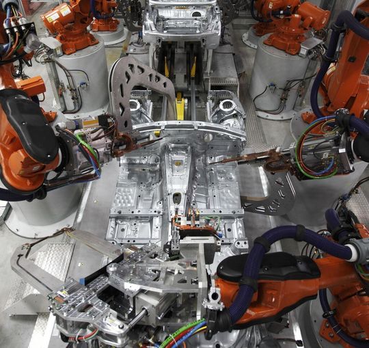 Ein Blick in die Zukunft des Automobilbaus: Der 8. VDI-Workshop „Innovative Blechumformung“, Presswerk und Karosserie, machte dies deutlich. Ein Blick in die Zukunft des Automobilbaus: Der 8. VDI-Workshop „Innovative Blechumformung“, Presswerk und Karosserie, machte dies deutlich.