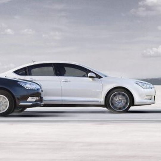 Der Citroën C5 ist ein komfortabeler Mittelklassewagen – ideal für längere Reisen. Der Citroën C5 ist ein komfortabeler Mittelklassewagen – ideal für längere Reisen.