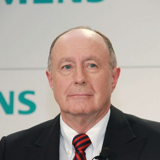 Laut Anton S. Huber, CEO der Siemens-Division Industry Automation, schafft Siemens vor allem mit seinen Softwareprodukten die Basis für Industrie 4.0. Laut Anton S. Huber, CEO der Siemens-Division Industry Automation, schafft Siemens vor allem mit seinen Softwareprodukten die Basis für Industrie 4.0.