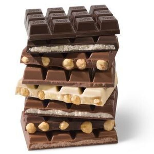 Im Zentrallager von Ritter Sport sorgen ein Materialflussrechner und eine Lagerverwaltungs-Software der neuesten Generation für einen reibungslosen Ablauf. Im Zentrallager von Ritter Sport sorgen ein Materialflussrechner und eine Lagerverwaltungs-Software der neuesten Generation für einen reibungslosen Ablauf.