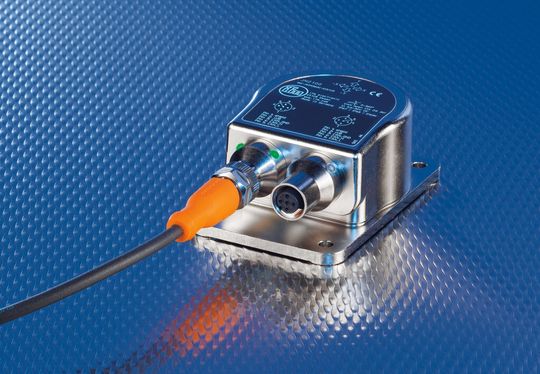Der busfähige Neigungs-Sensor mit CANopen-Schnittstelle ermöglichen eine vollständige CAN-Integration nach den Kommunikationsprofilen CANopen CiA DS-301 sowie CiA DSP-410. Der busfähige Neigungs-Sensor mit CANopen-Schnittstelle ermöglichen eine vollständige CAN-Integration nach den Kommunikationsprofilen CANopen CiA DS-301 sowie CiA DSP-410.