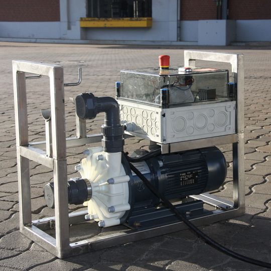 Magnetgekuppelte Kreiselpumpe des Typs SHM Magnetgekuppelte Kreiselpumpe des Typs SHM