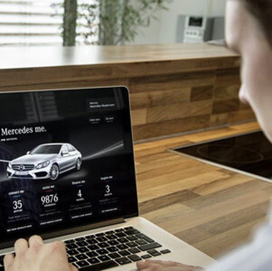 „Mercedes me“: Die neue digitale Dienstleistungs-Plattform soll im Sommer online gehen. „Mercedes me“: Die neue digitale Dienstleistungs-Plattform soll im Sommer online gehen.