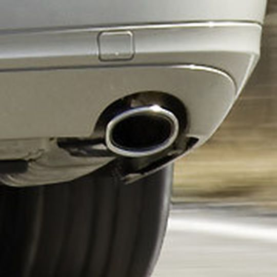 Ab dem Jahr 2020 muss die Abgasmenge deutlich sinken. Für einige Fahrzeugklassen könnte das das Ende bedeuten. Ab dem Jahr 2020 muss die Abgasmenge deutlich sinken. Für einige Fahrzeugklassen könnte das das Ende bedeuten.