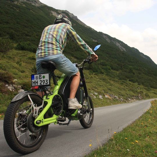 Garantiert gebirgstauglich – das E-Rockit in Aktion. Garantiert gebirgstauglich – das E-Rockit in Aktion.