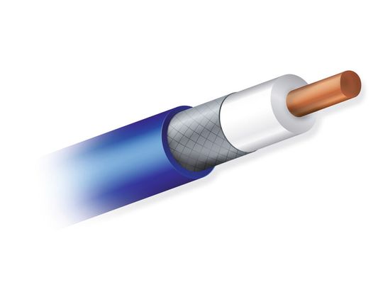 Bild 2: Koaxialkabel sind voll symmetrische Leiter für gut kontrollierte Impedanz mit einem inneren Kabel und äußerer Abschirmung, was die automatisierte Steckermontage vereinfacht