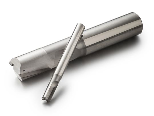 Sandvik Coromants neue PKD-bestückte Schaftfräser der CoroMill® Plura-Serie. Sandvik Coromants neue PKD-bestückte Schaftfräser der CoroMill® Plura-Serie.