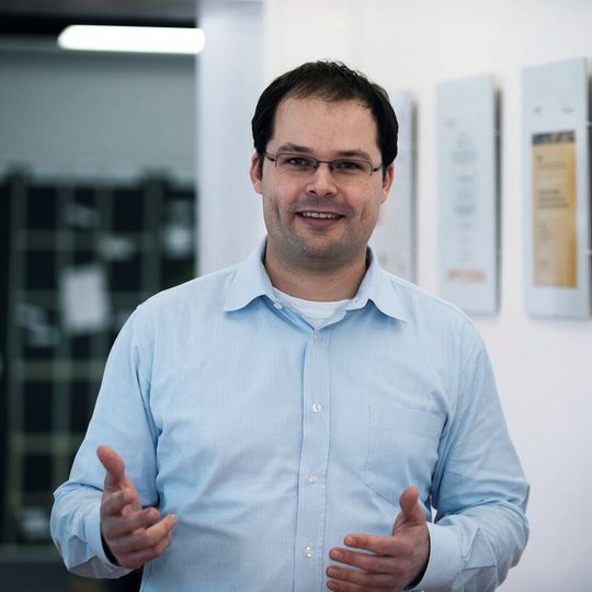 „ Wenn Wissenschaftler Antikörper verwenden, die nachweislich funktionieren, ist das eine große Hilfe für die Reproduzierbarkeit von Experimenten.“ Dr. Andreas Kessell, Mitgründer, antikoerper-online.de „ Wenn Wissenschaftler Antikörper verwenden, die nachweislich funktionieren, ist das eine große Hilfe für die Reproduzierbarkeit von Experimenten.“ Dr. Andreas Kessell, Mitgründer, antikoerper-online.de
