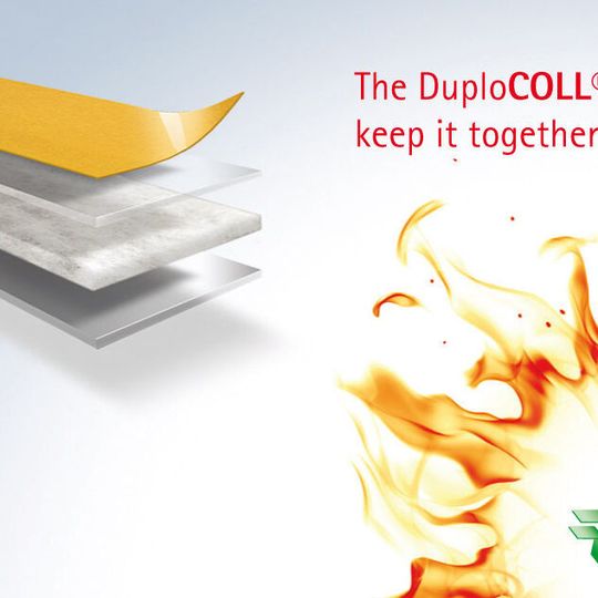 Die Klebebandreihe Duplo-Coll FR besteht aus einem flammhemmenden Vliesträger, einer Silikonpapierabdeckung und zwei eigens entwickelten Acrylatklebstoffsystemen. Die Klebebandreihe Duplo-Coll FR besteht aus einem flammhemmenden Vliesträger, einer Silikonpapierabdeckung und zwei eigens entwickelten Acrylatklebstoffsystemen.