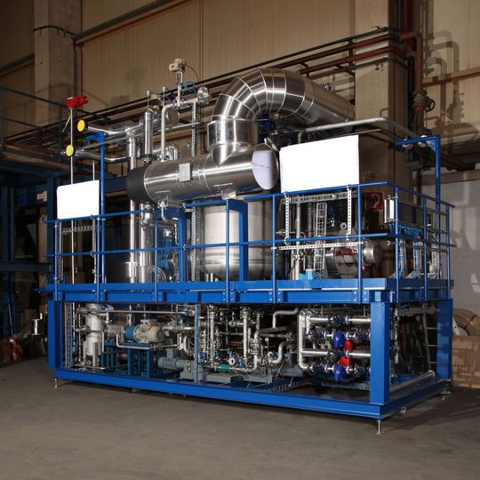 This thin-film drying technology system dries liquids to powder continuously. This thin-film drying technology system dries liquids to powder continuously.