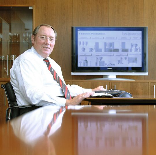 „Wir wollen den Markt nicht nur mit effizienten, sondern auch mit preiswerteren Maschinen bedienen und das bei kürzerer Lieferzeit.“ Lorenz Bohle, Geschäftsführer