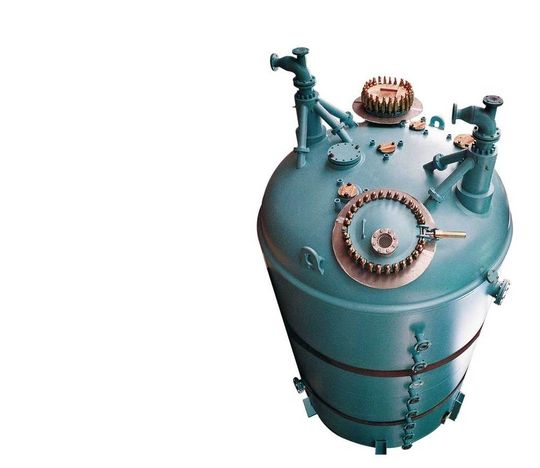 Energie kann überall einge-spart werden – im Bild ein Polymerisationsbehälter. Vor allem die Stahlwandstärke und Emailschichtdicke haben einen enormen Einfluss auf den Wärmeleitwert. Bilder: Pfaudler Werke Energie kann überall einge-spart werden – im Bild ein Polymerisationsbehälter. Vor allem die Stahlwandstärke und Emailschichtdicke haben einen enormen Einfluss auf den Wärmeleitwert. Bilder: Pfaudler Werke