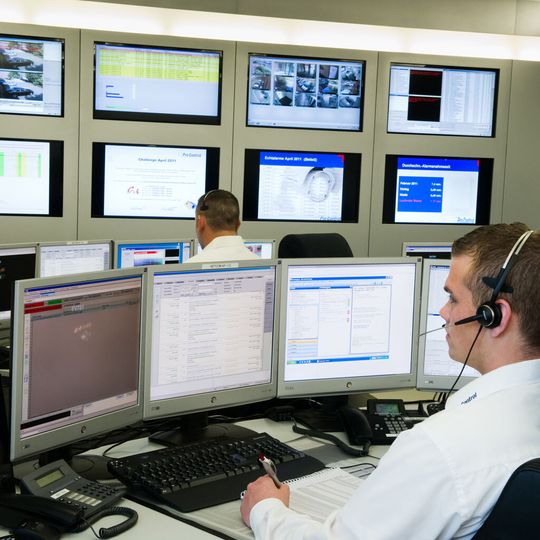 Per Direktansprache schafft es Protection One, den Tätern jegliche Planungsgrundlage hinsichtlich ihrer noch verbleibenden „Beutesammelzeit“ zu nehmen. Per Direktansprache schafft es Protection One, den Tätern jegliche Planungsgrundlage hinsichtlich ihrer noch verbleibenden „Beutesammelzeit“ zu nehmen.
