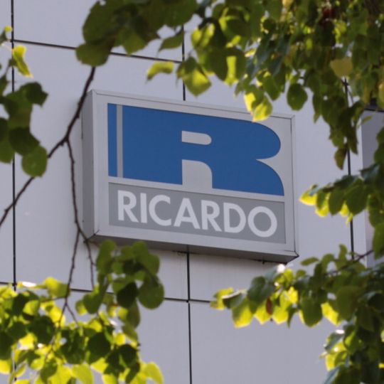Nun ist der EDL Ricardo auch in Weissach vertreten. Nun ist der EDL Ricardo auch in Weissach vertreten.