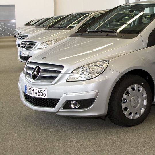 Das Center für Automobil-Mangement (CAMA) rechnet für die Monate April bis Juni mit insgesamt etwa 851.000 neu zugelassenen Pkw und Kombi. Das Center für Automobil-Mangement (CAMA) rechnet für die Monate April bis Juni mit insgesamt etwa 851.000 neu zugelassenen Pkw und Kombi.
