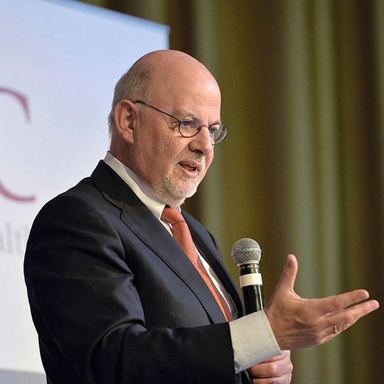Prof. Dr. med. Martin Exner: „Viele andere Länder haben längst eine Registrierungspflicht und strenge Auflagen zum Betrieb von Rückkühlwerken erlassen.“ Prof. Dr. med. Martin Exner: „Viele andere Länder haben längst eine Registrierungspflicht und strenge Auflagen zum Betrieb von Rückkühlwerken erlassen.“