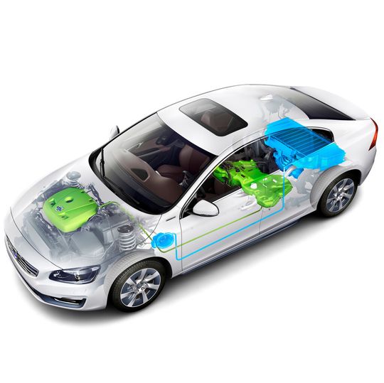 Das Concept Car S60L PPHEV: Die Kombination eines Turbo-Benziners mit einem Elektromotor setzt 306 PS und ein Gesamtdrehmoment von 550 Newtonmeter frei Das Concept Car S60L PPHEV: Die Kombination eines Turbo-Benziners mit einem Elektromotor setzt 306 PS und ein Gesamtdrehmoment von 550 Newtonmeter frei