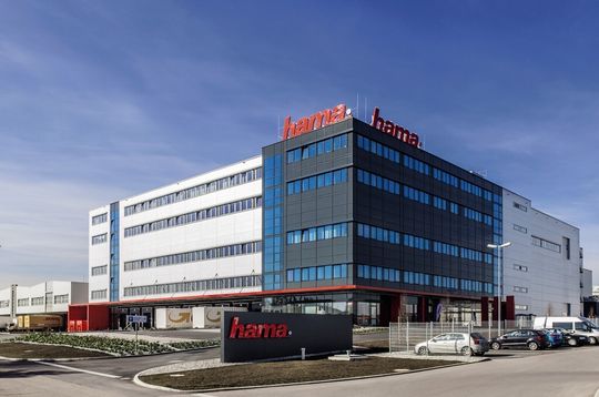 Das neue Hama-Logistikzentrum kann im Rahmen der Hausmesse besichtigt werden. Das neue Hama-Logistikzentrum kann im Rahmen der Hausmesse besichtigt werden.