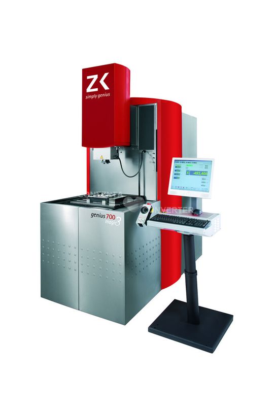 La machine à électro-érosion Genius 700 est rapide, puissante et d'un emploi universel. La machine à électro-érosion Genius 700 est rapide, puissante et d'un emploi universel.