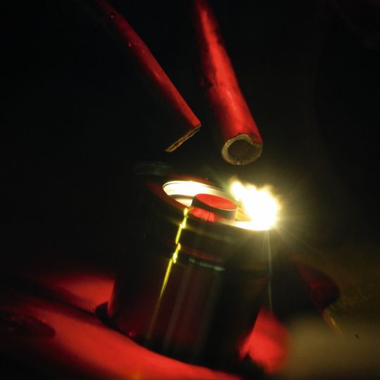 Bild 1: Laserschweißen von Membranen mit Materialstärken unter 50 µm stellt hohe Anforderungen an das Verfahren. Bild 1: Laserschweißen von Membranen mit Materialstärken unter 50 µm stellt hohe Anforderungen an das Verfahren.