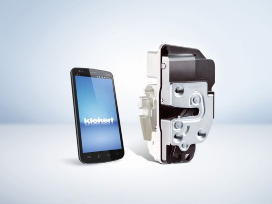 Der Bauraum von Kiekerts Beta-Plattformschloss ist vergleichbar mit einem Smartphone. Der Bauraum von Kiekerts Beta-Plattformschloss ist vergleichbar mit einem Smartphone.
